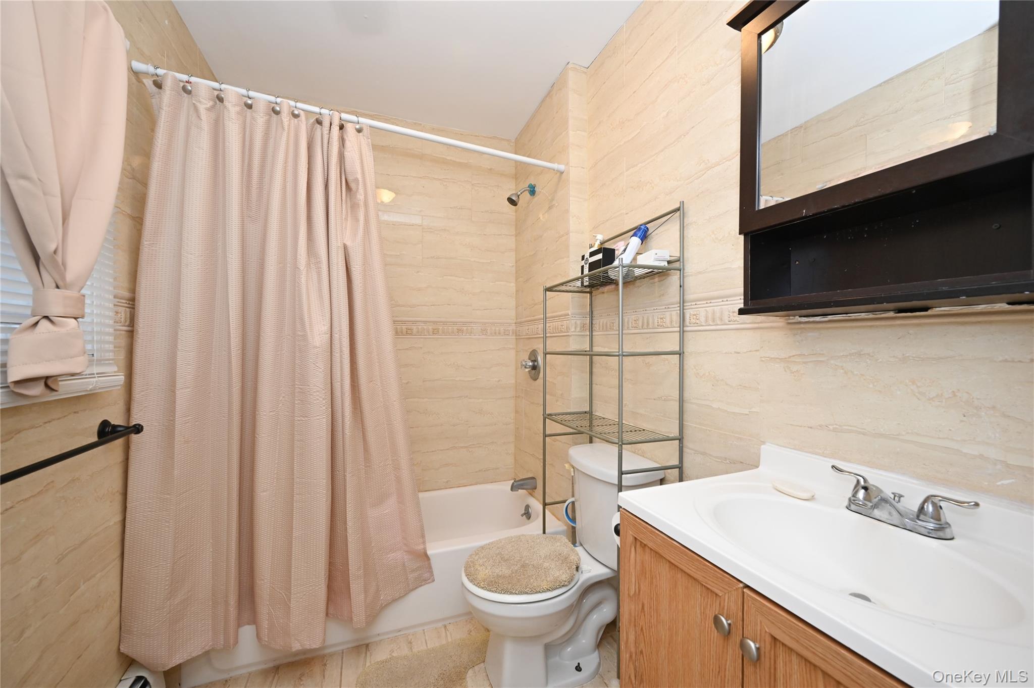 10 Pinebrook Avenue, West Hempstead, NY 11552