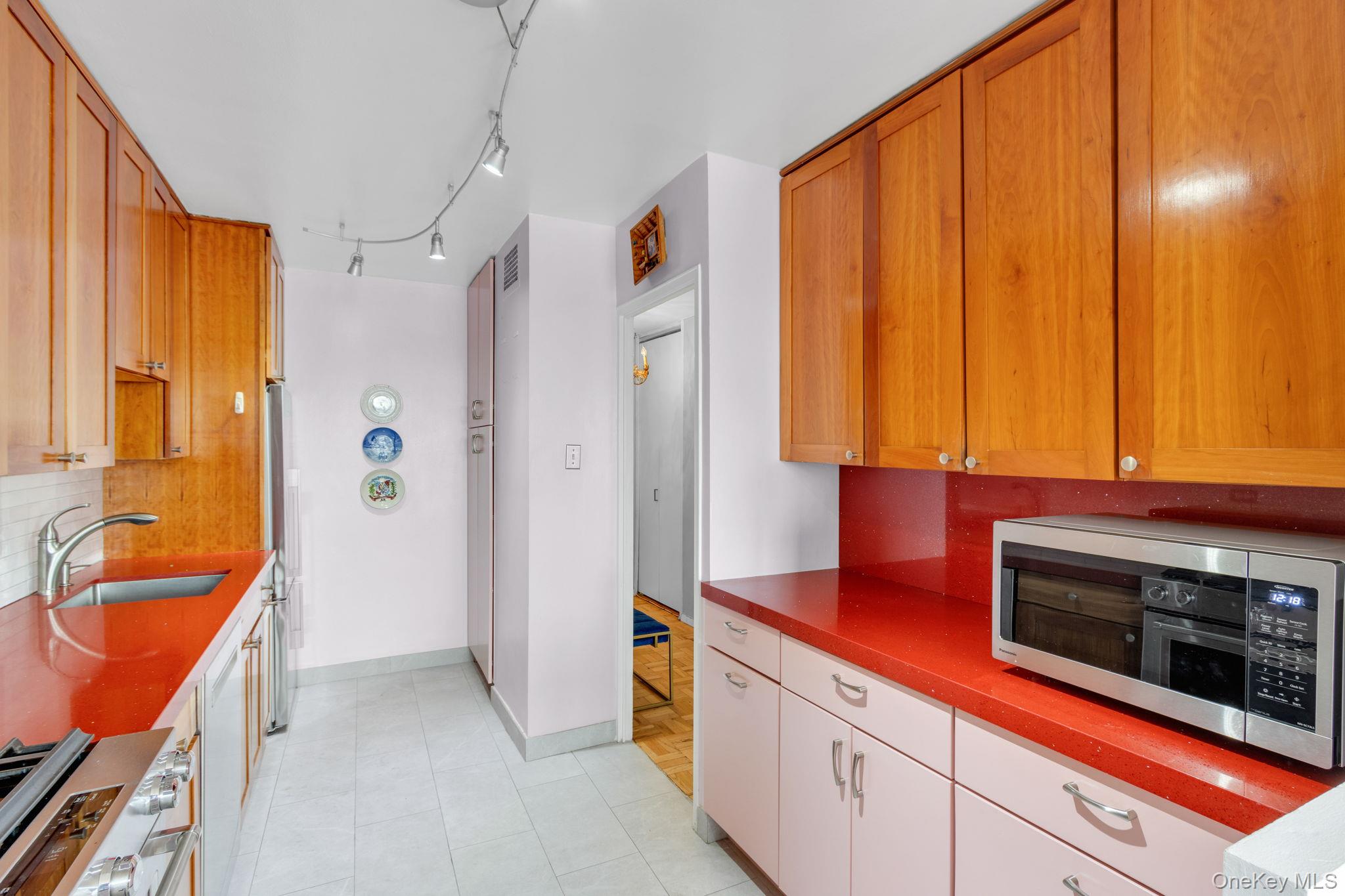 2500 Johnson Avenue # 15P, Bronx, NY 10463