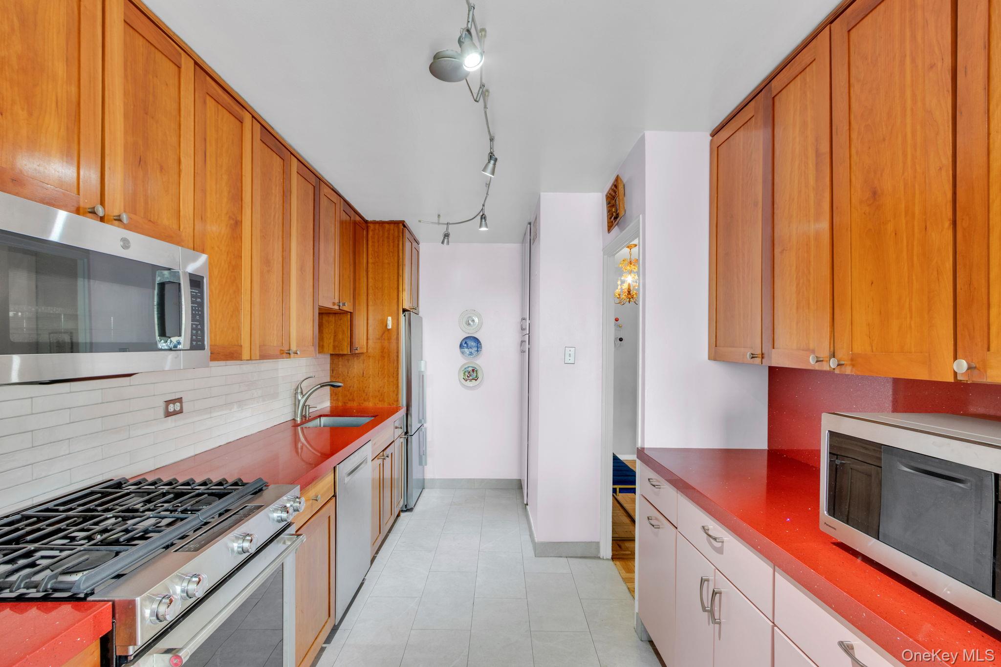 2500 Johnson Avenue # 15P, Bronx, NY 10463