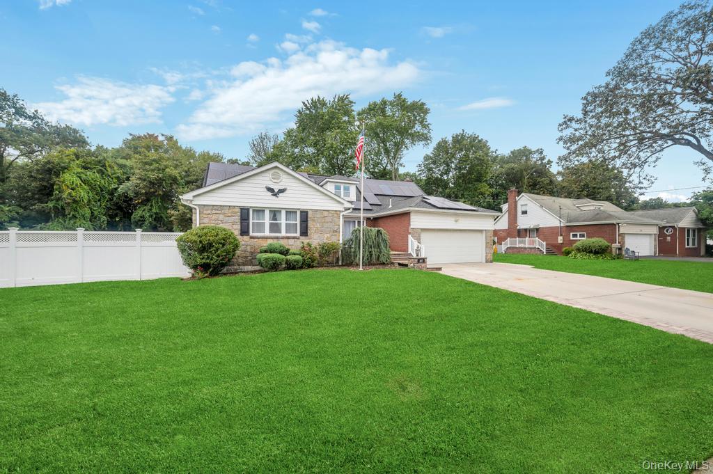 267 N Poplar Street, Massapequa, NY 11758