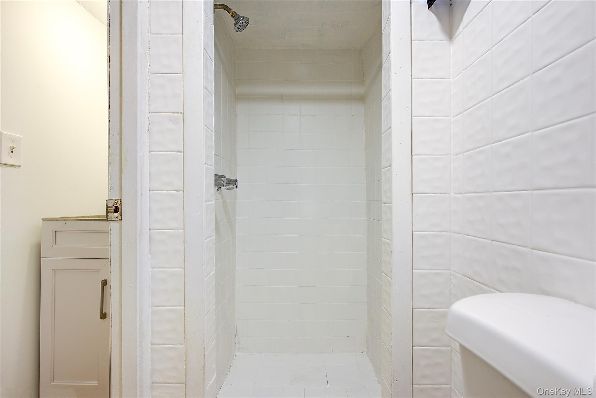 9129 220th Street, Queens Village, NY 11428