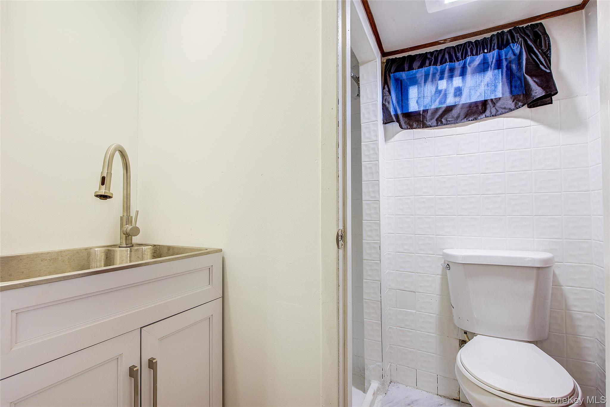 9129 220th Street, Queens Village, NY 11428