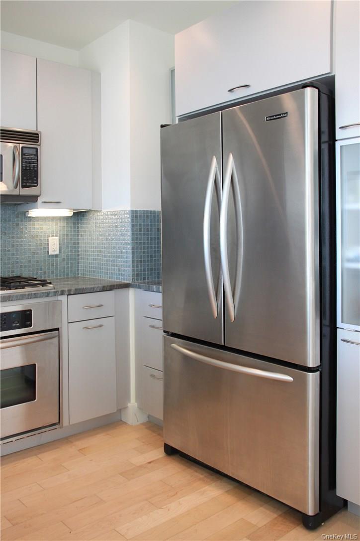 175 Huguenot Street # 1405, New Rochelle, NY 10801