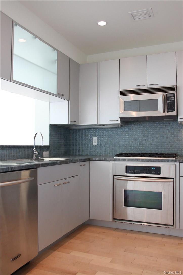 175 Huguenot Street # 1405, New Rochelle, NY 10801