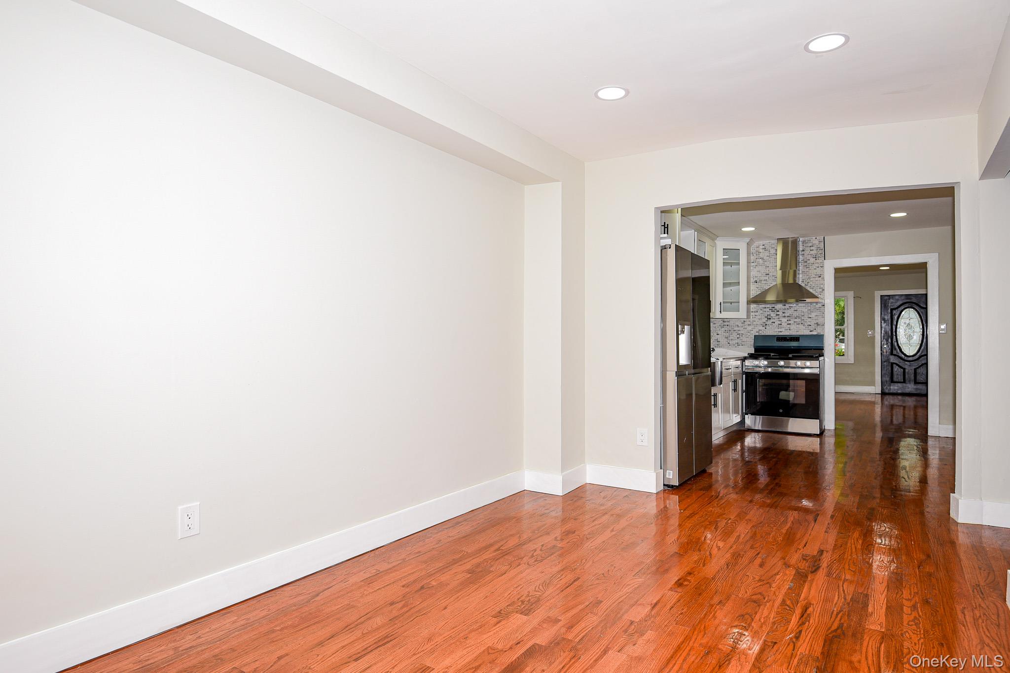 95 E Pulaski Road, Huntington Station, NY 11746