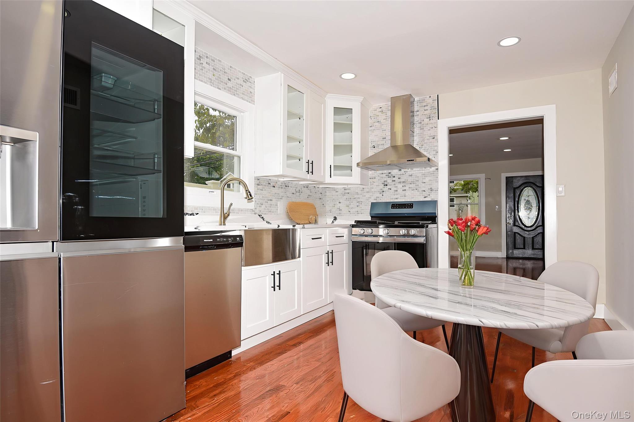 95 E Pulaski Road, Huntington Station, NY 11746