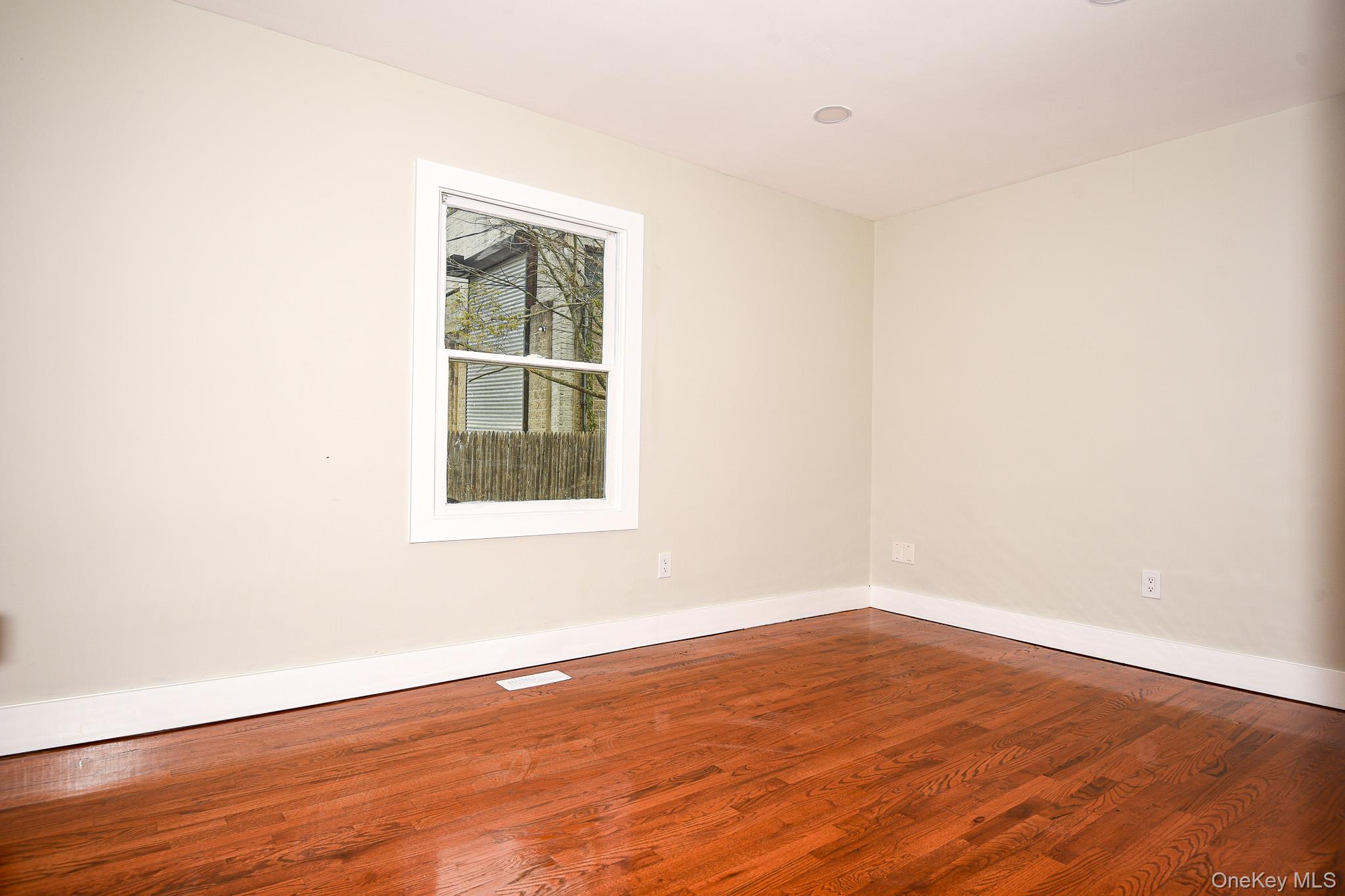 95 E Pulaski Road, Huntington Station, NY 11746