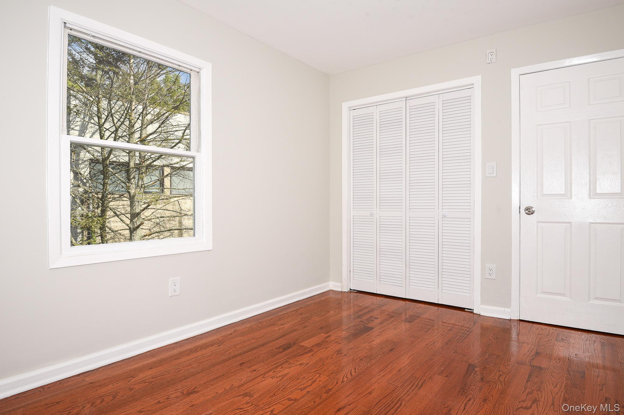 95 E Pulaski Road, Huntington Station, NY 11746