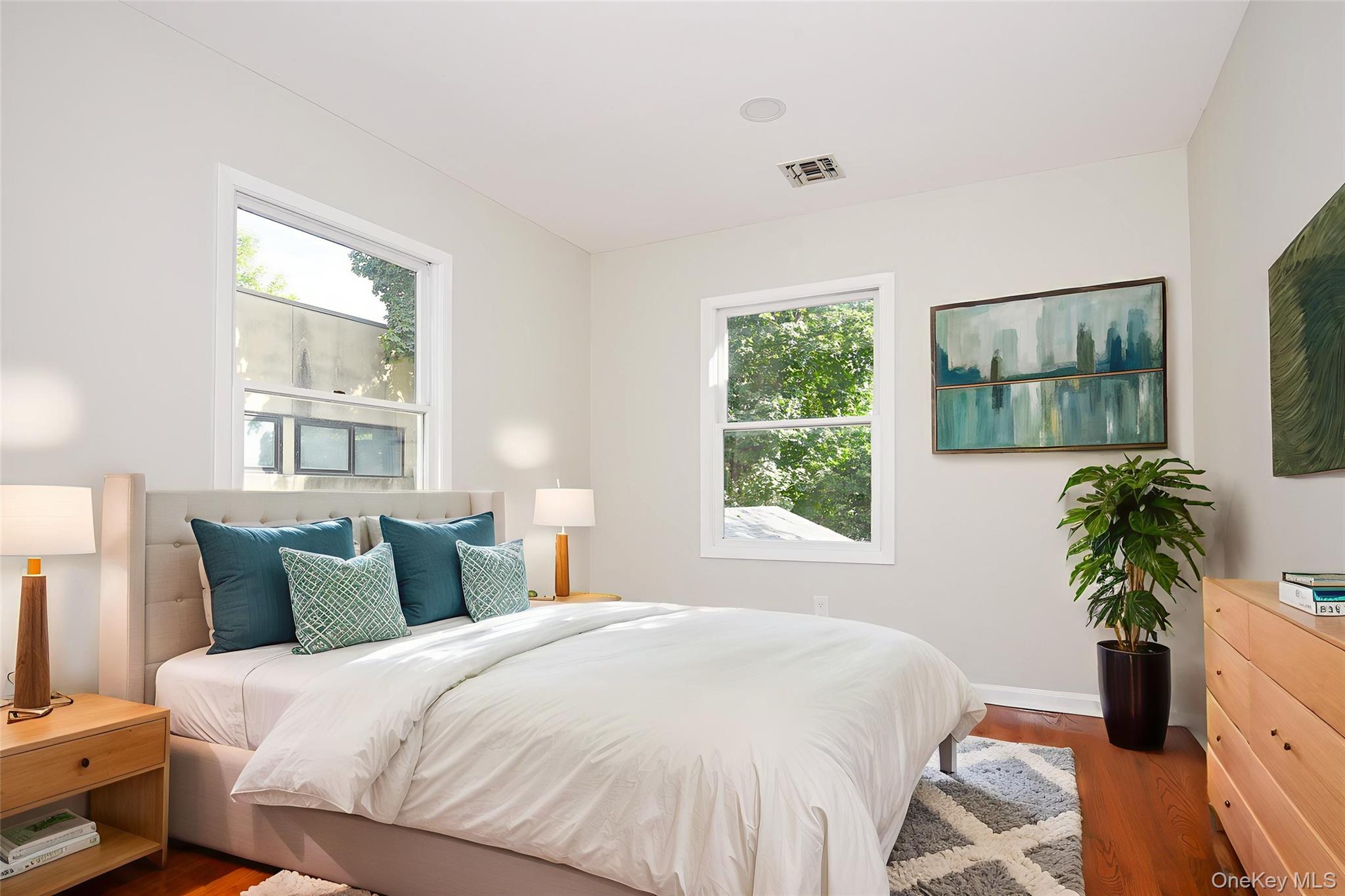 95 E Pulaski Road, Huntington Station, NY 11746