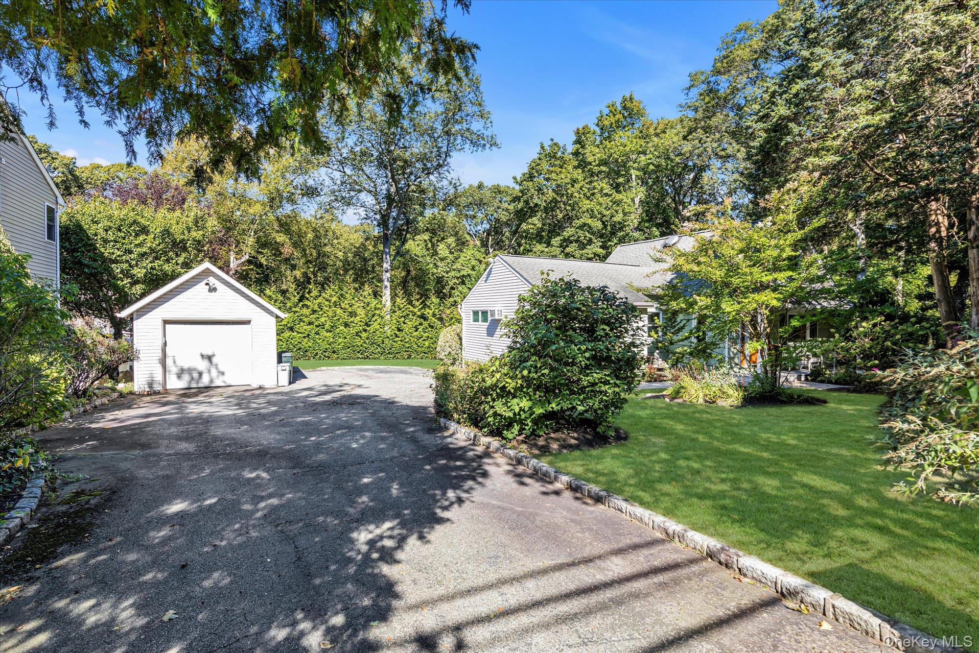 9 Birchwood Drive, Huntington Station, NY 11746