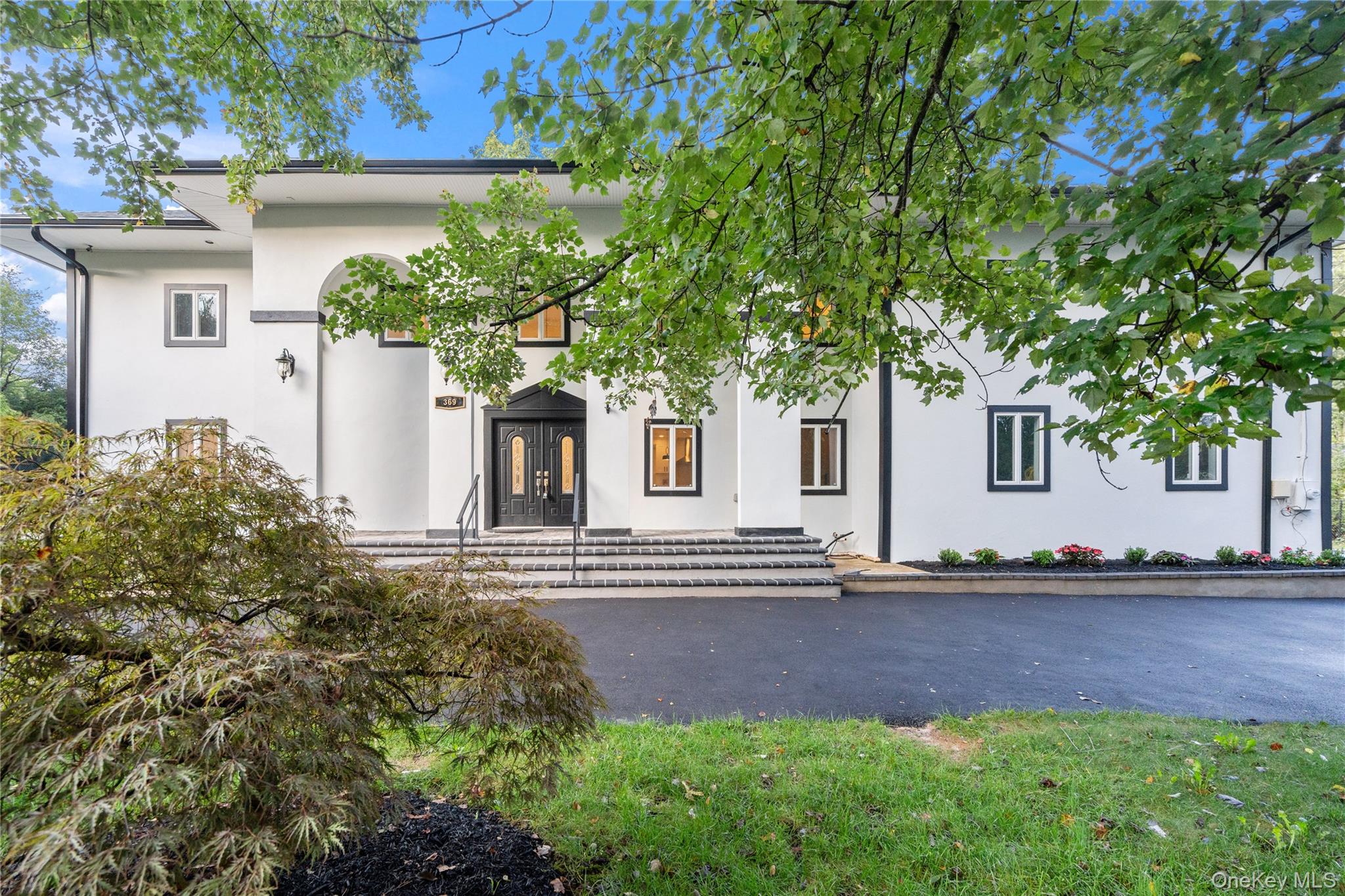 369 Vanderbilt Parkway, Dix Hills, NY 11746