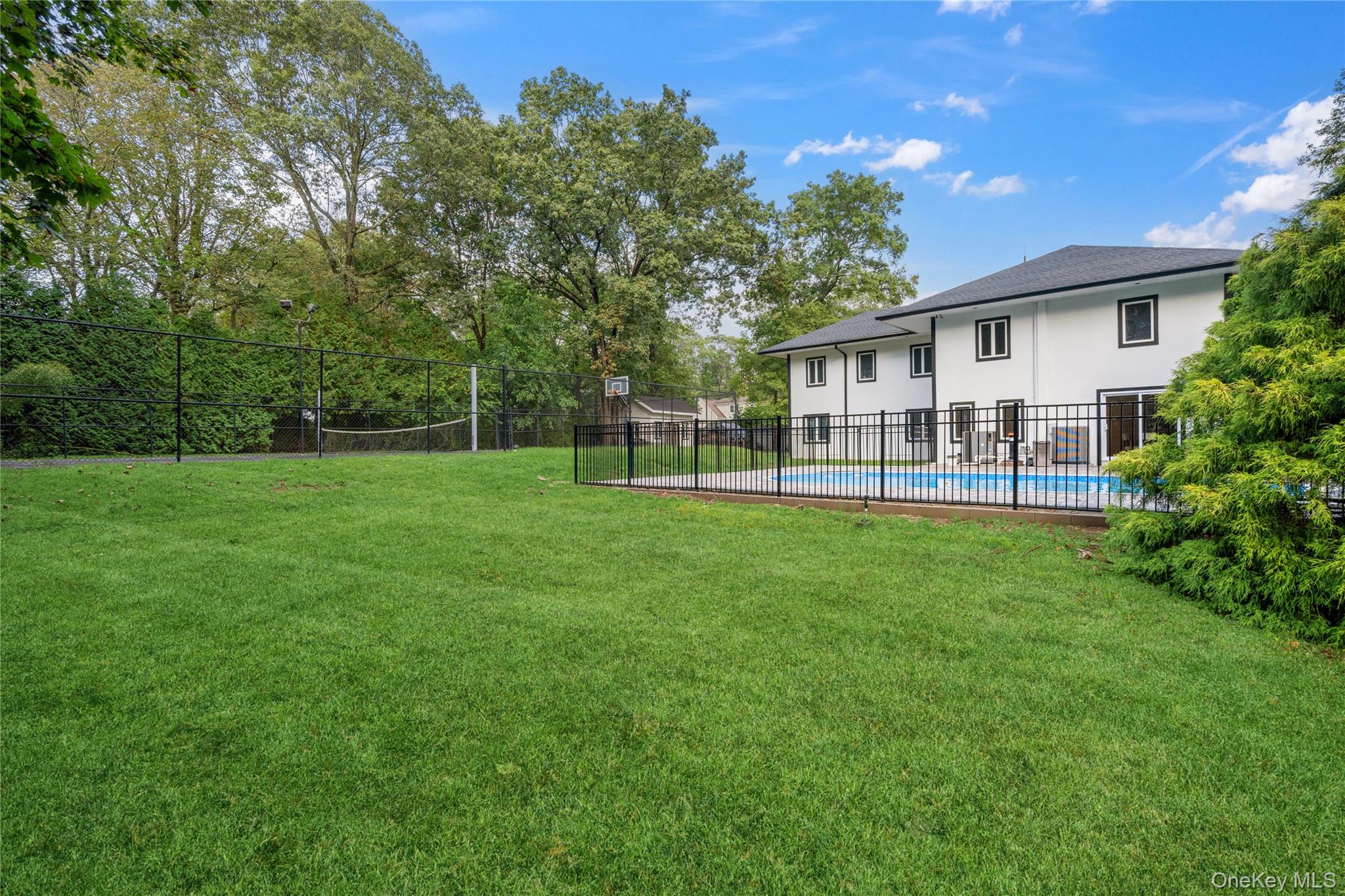 369 Vanderbilt Parkway, Dix Hills, NY 11746