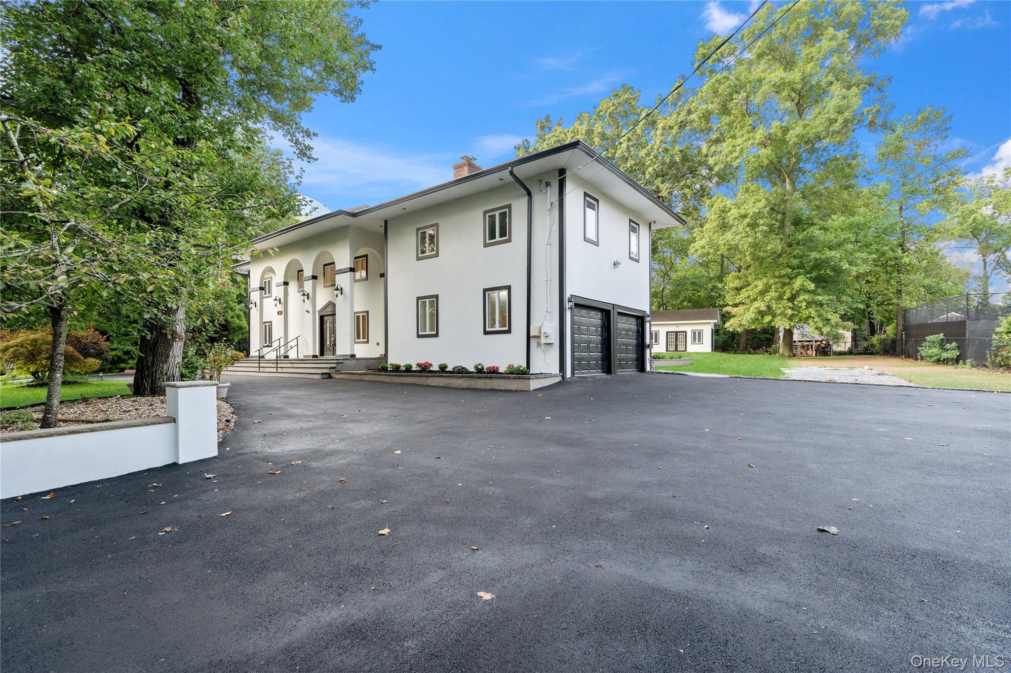 369 Vanderbilt Parkway, Dix Hills, NY 11746