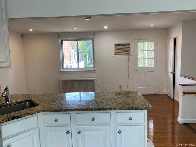 74-12 260th Street # H-2, Glen Oaks, NY 11004