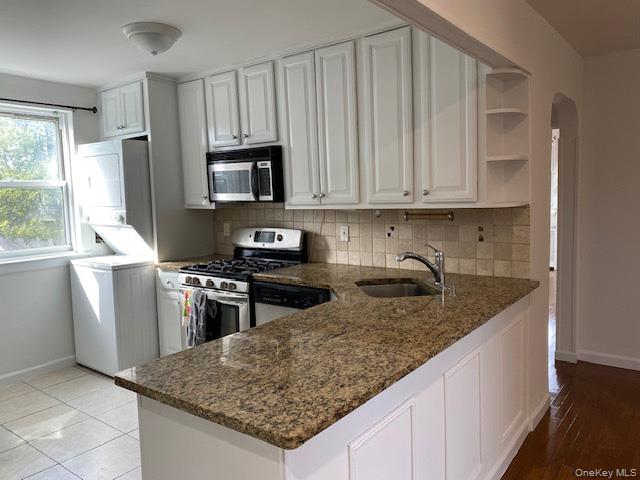 74-12 260th Street # H-2, Glen Oaks, NY 11004