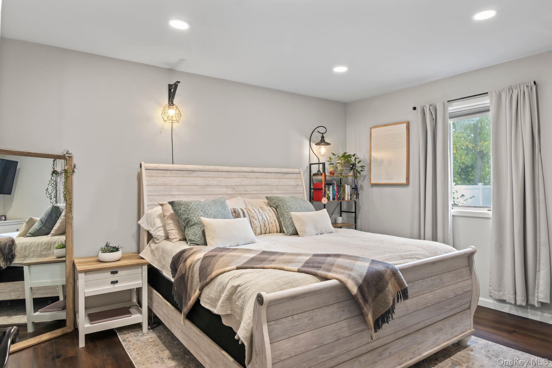 63 Division Avenue, Blue Point, NY 11715