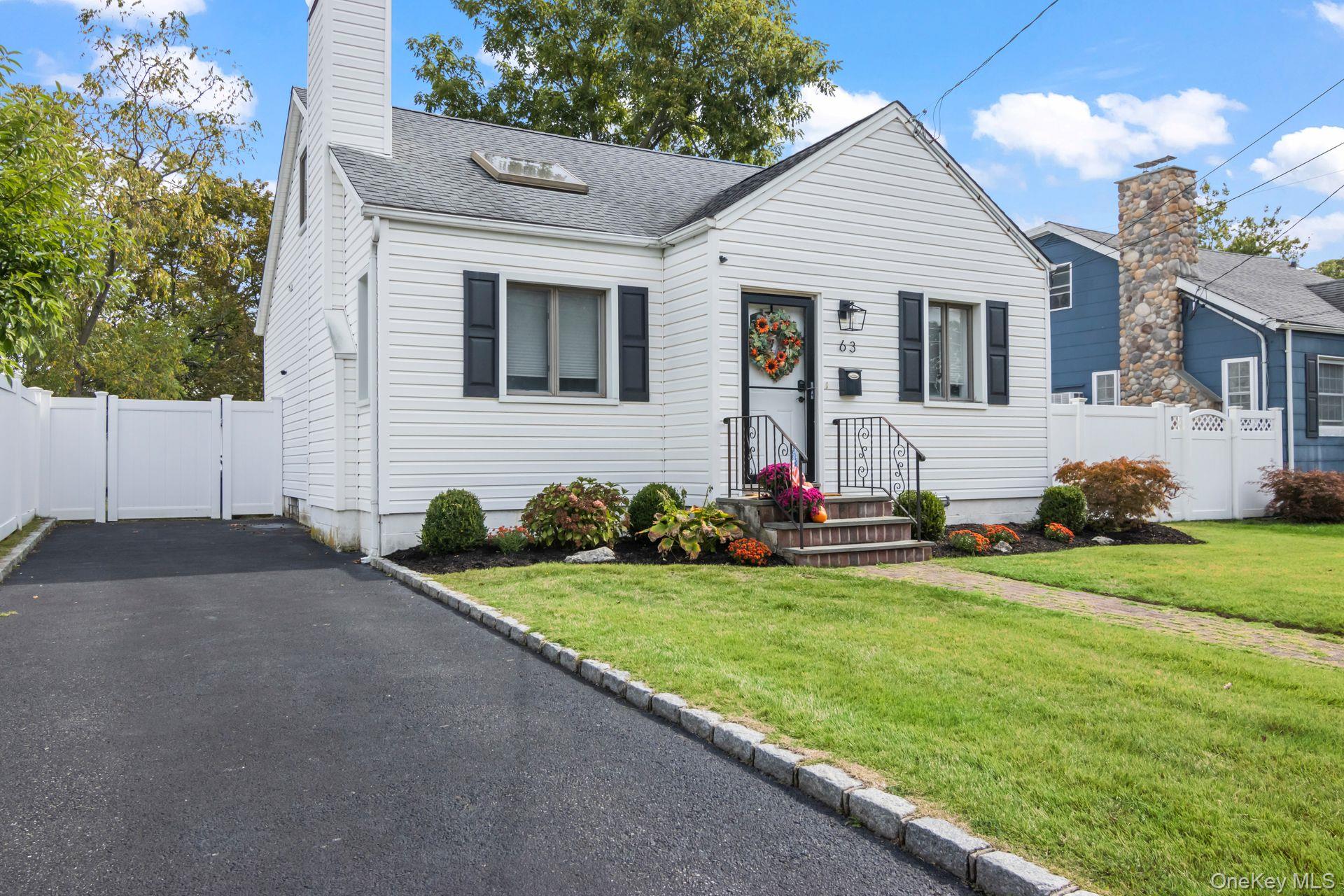 63 Division Avenue, Blue Point, NY 11715