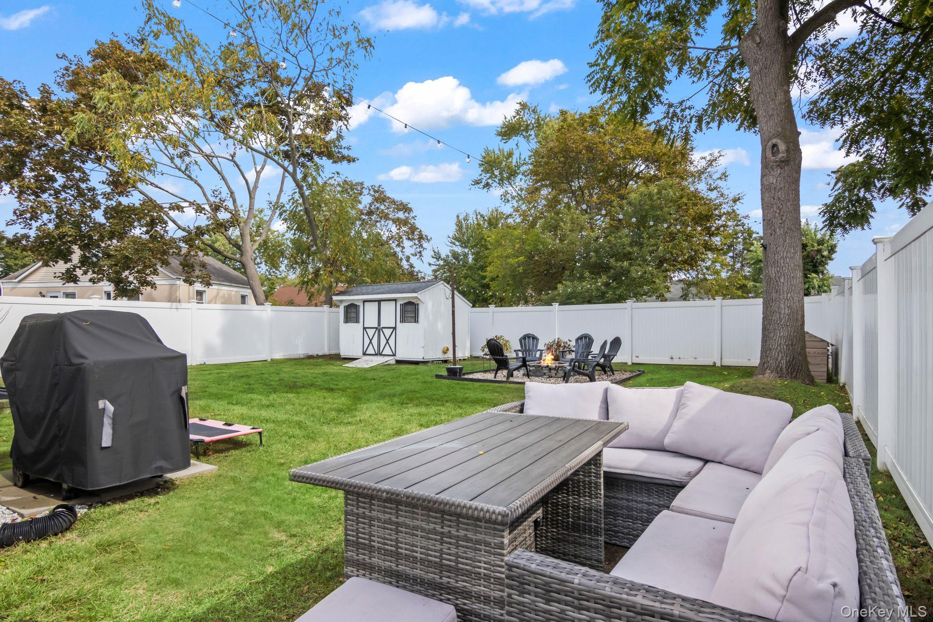 63 Division Avenue, Blue Point, NY 11715