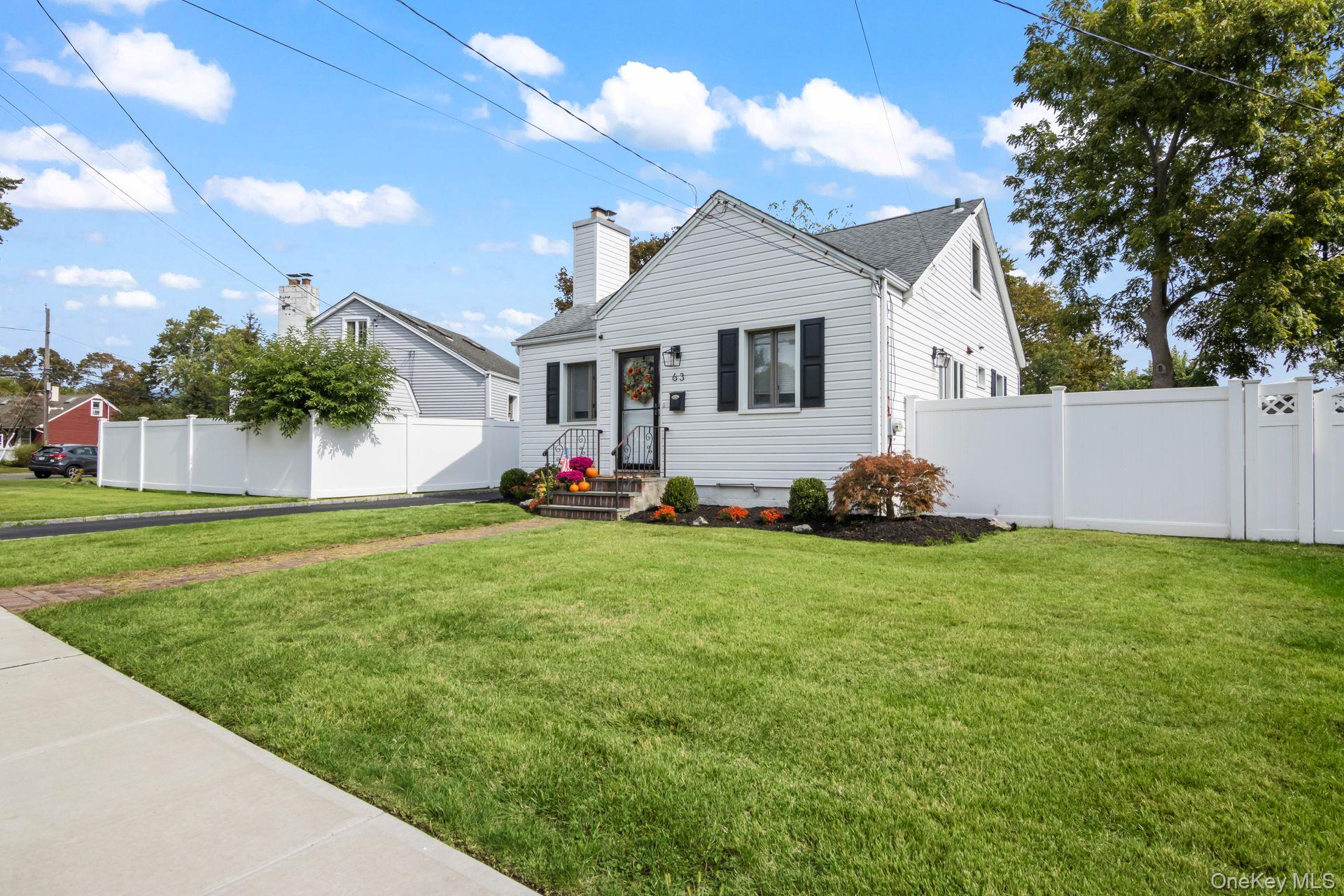 63 Division Avenue, Blue Point, NY 11715