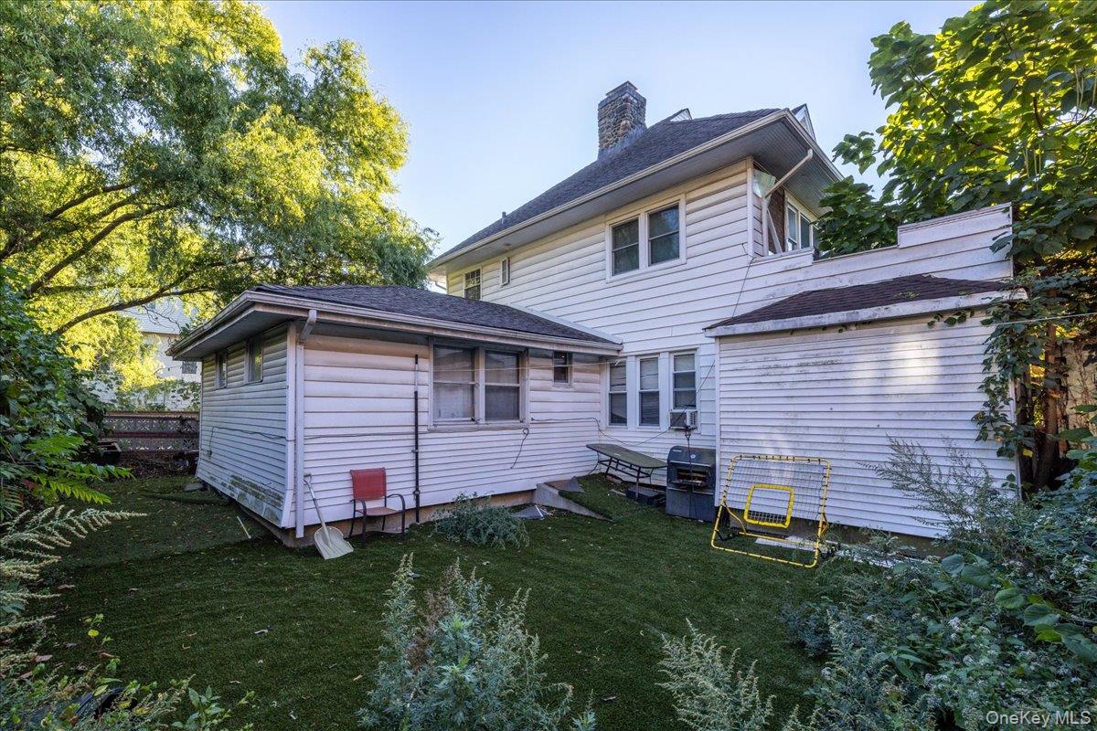 19633 Foothill Avenue, Holliswood, NY 11423