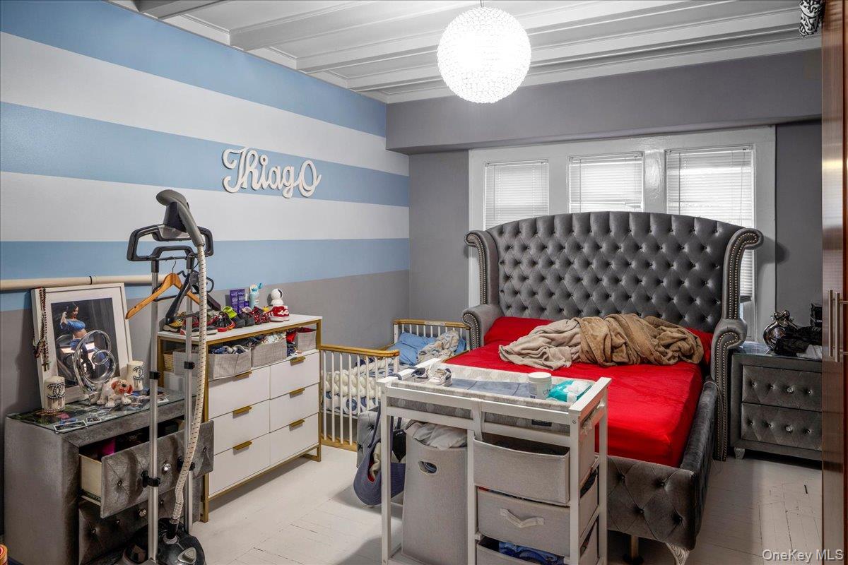 19633 Foothill Avenue, Holliswood, NY 11423