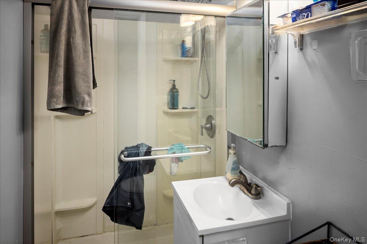 19633 Foothill Avenue, Holliswood, NY 11423