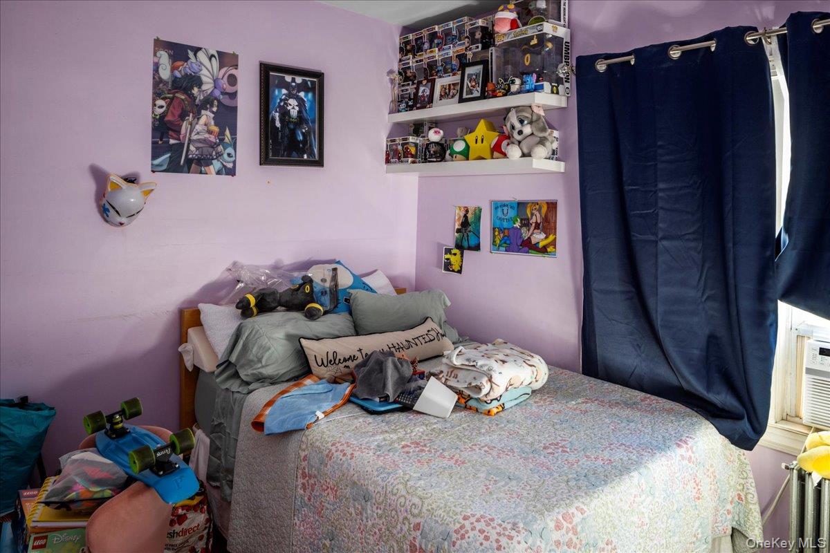 19633 Foothill Avenue, Holliswood, NY 11423