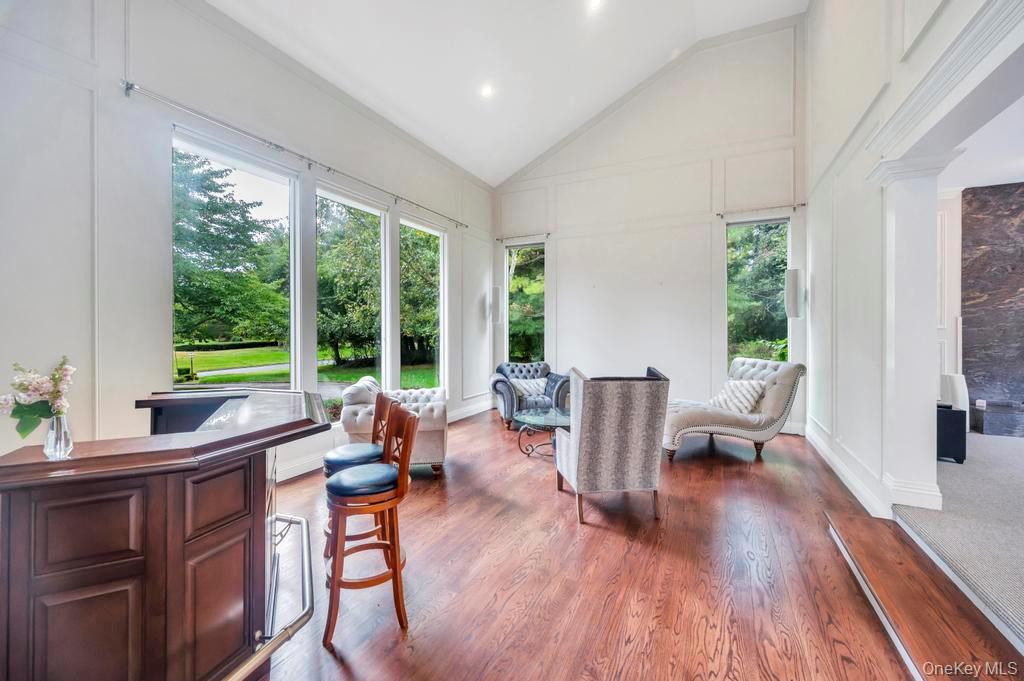 25 Wildwood Drive, Laurel Hollow, NY 11791