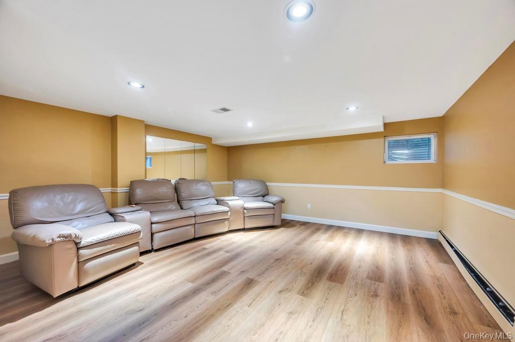 25 Wildwood Drive, Laurel Hollow, NY 11791