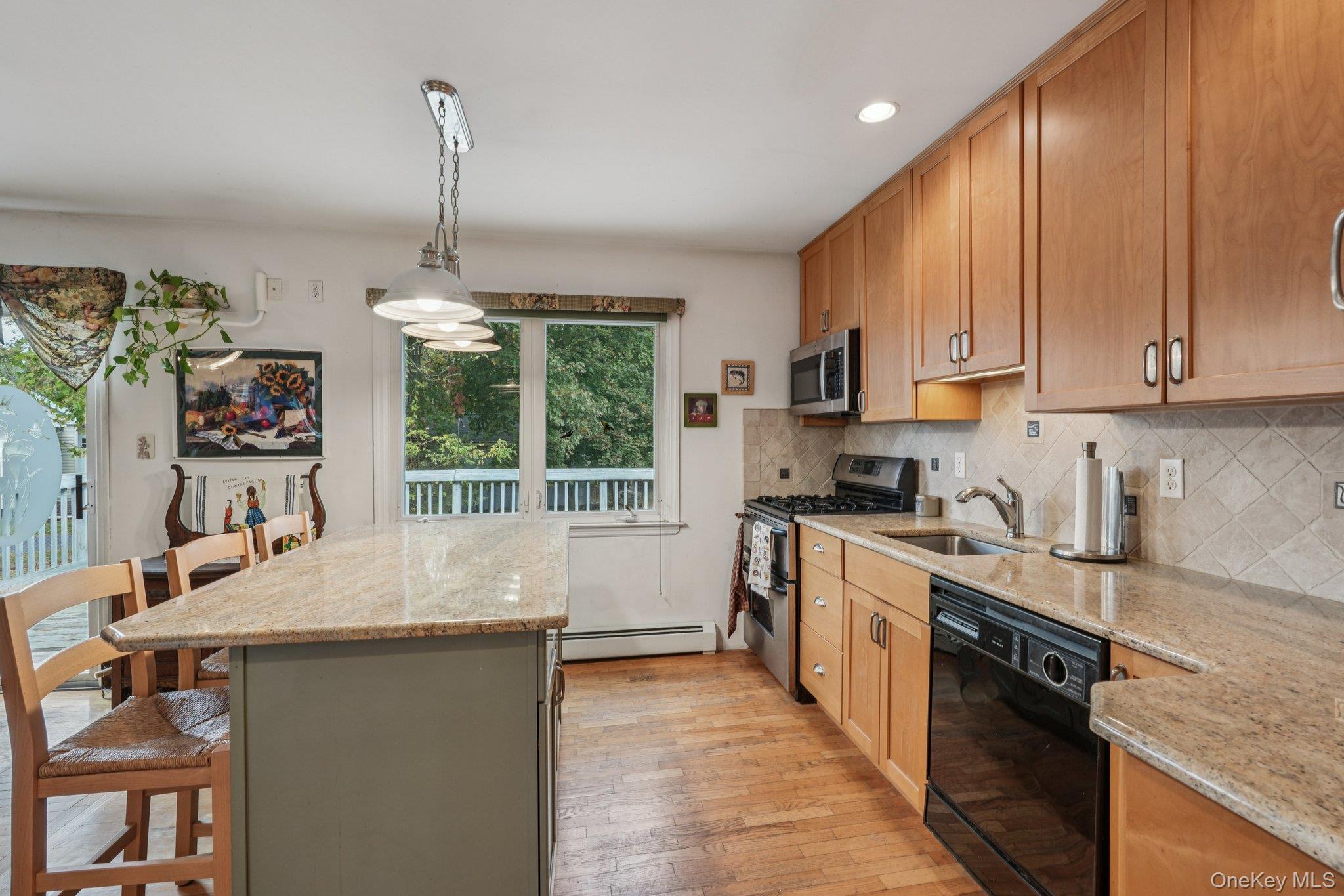 10 Glen Court, Congers, NY 10920