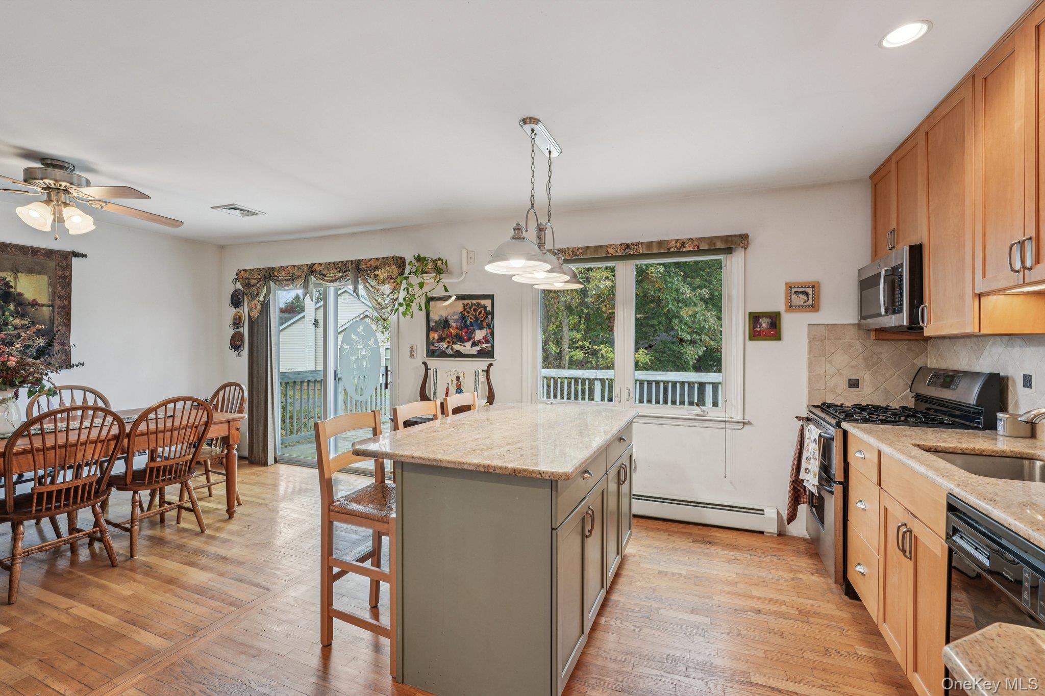 10 Glen Court, Congers, NY 10920