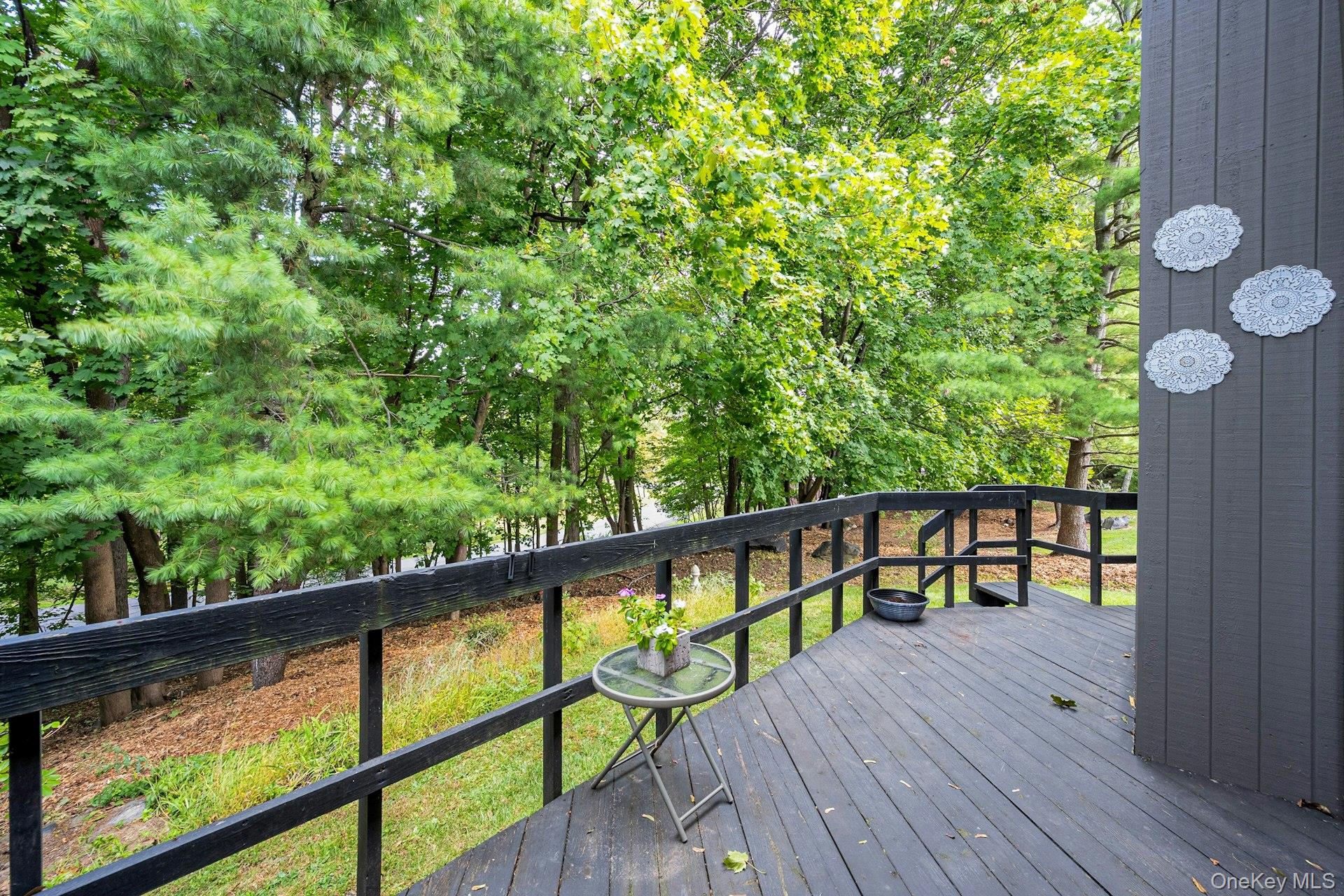 193 Stone Oaks Drive, Hartsdale, NY 10530