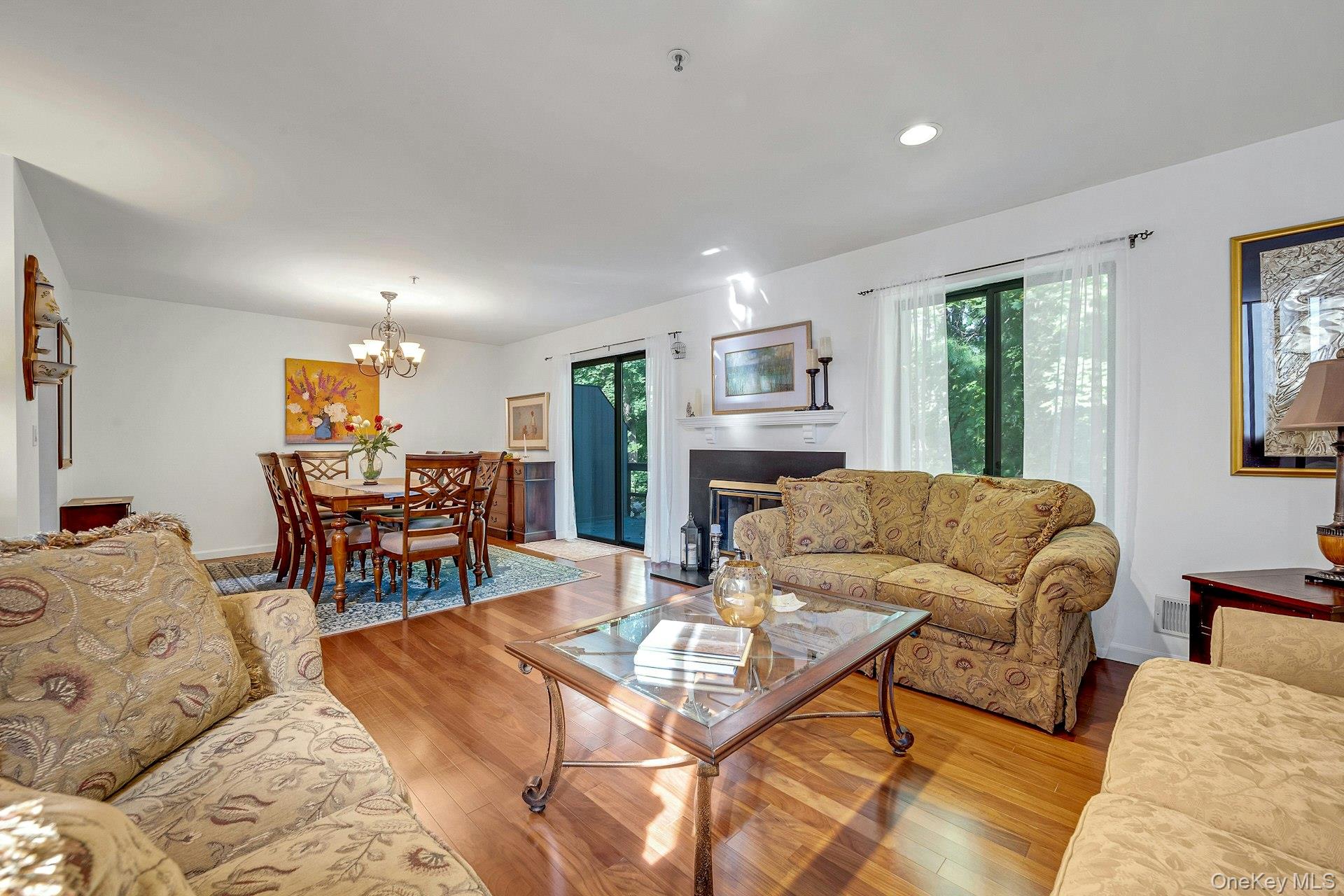 193 Stone Oaks Drive, Hartsdale, NY 10530