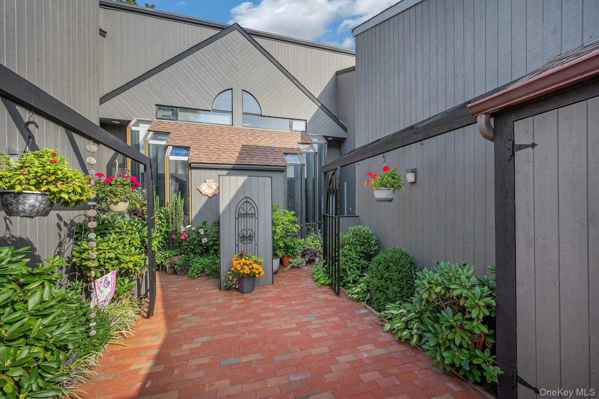 193 Stone Oaks Drive, Hartsdale, NY 10530