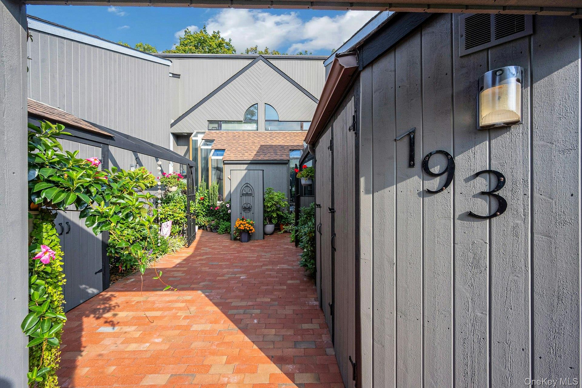 193 Stone Oaks Drive, Hartsdale, NY 10530