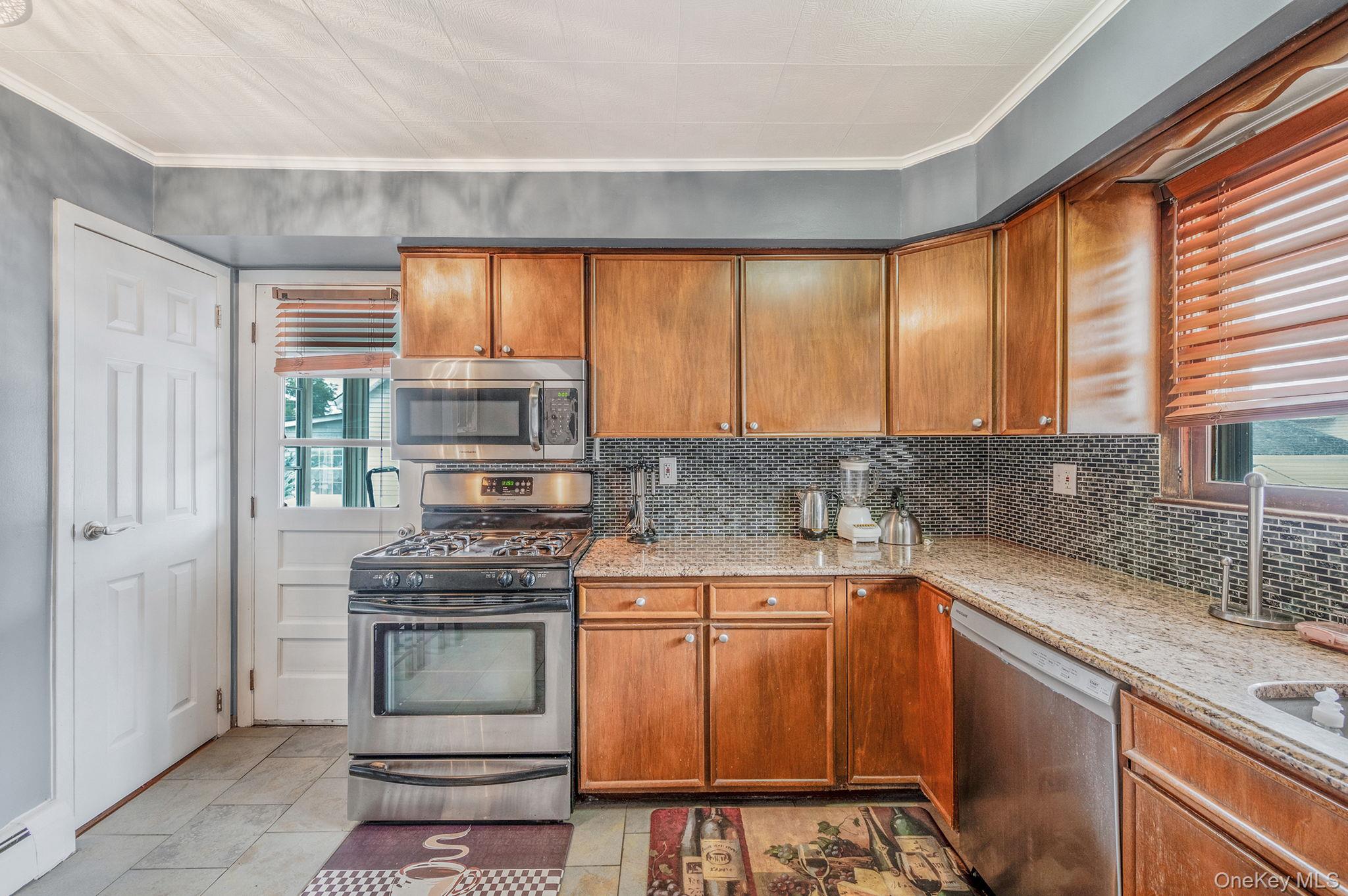 55 Moore Avenue, Oceanside, NY 11572