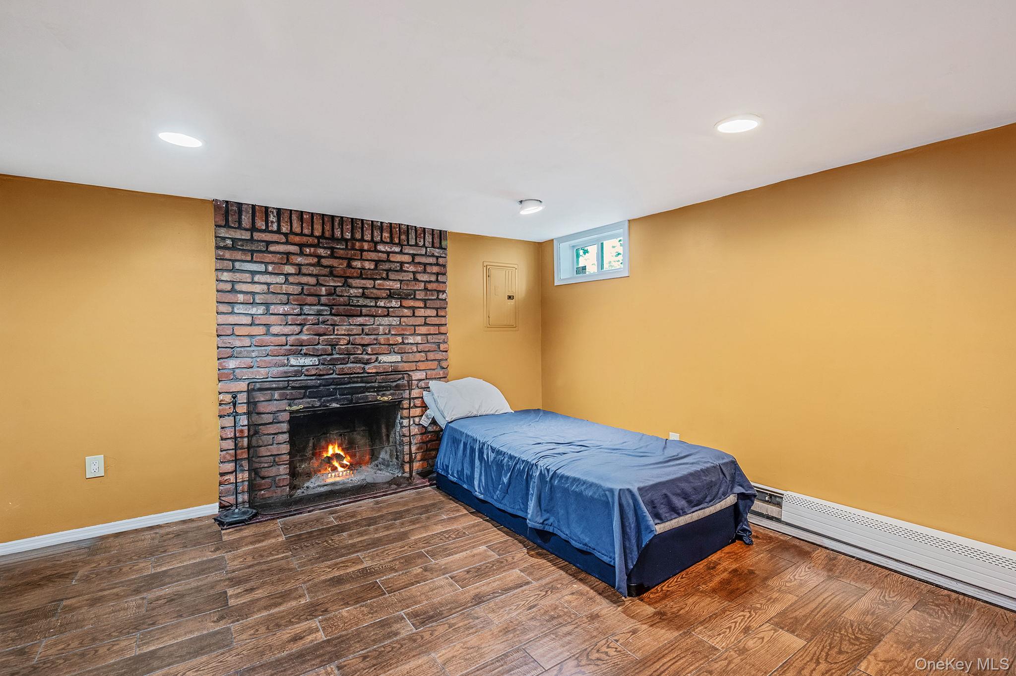 55 Moore Avenue, Oceanside, NY 11572