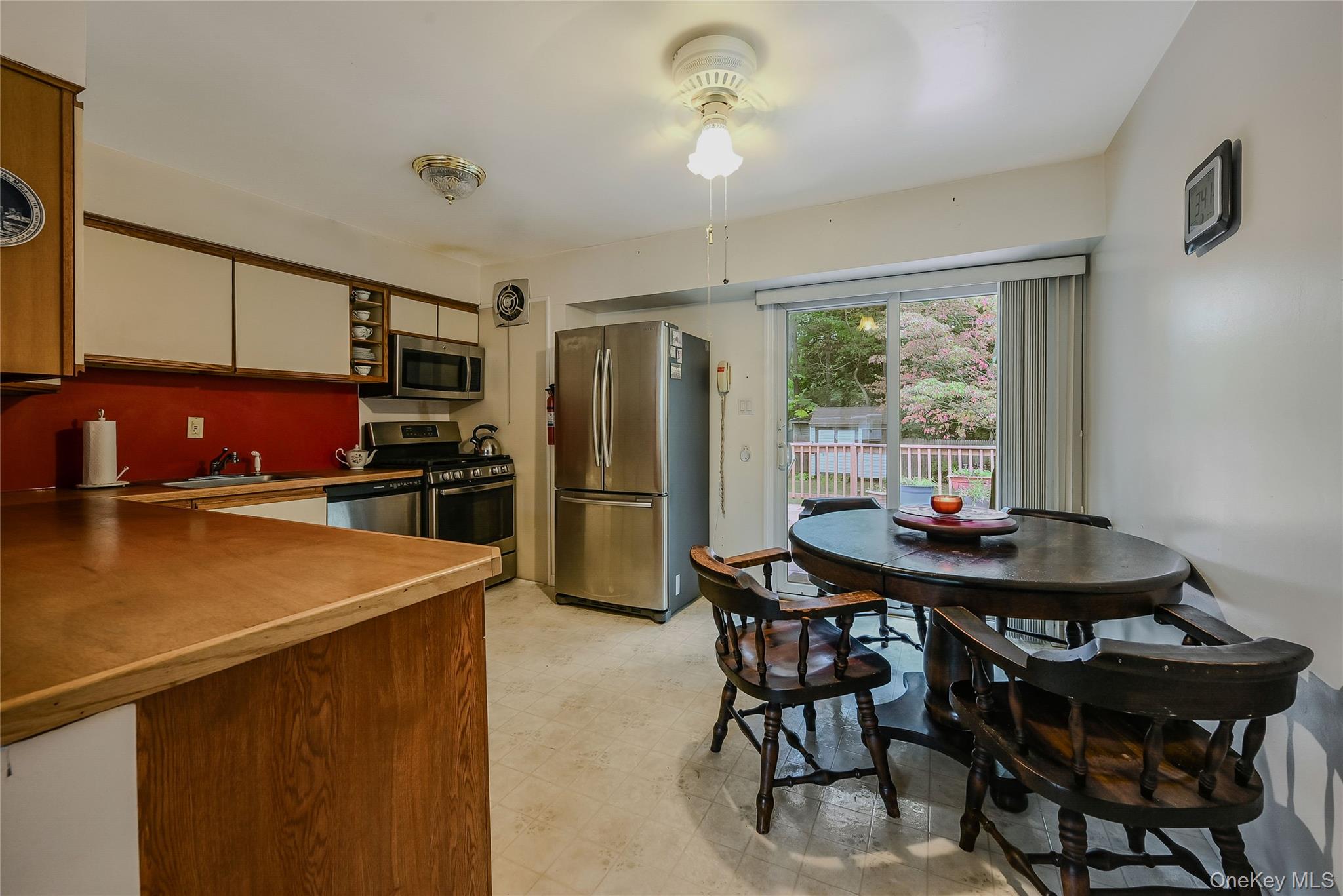 11 Fox Lane, Shoreham, NY 11786