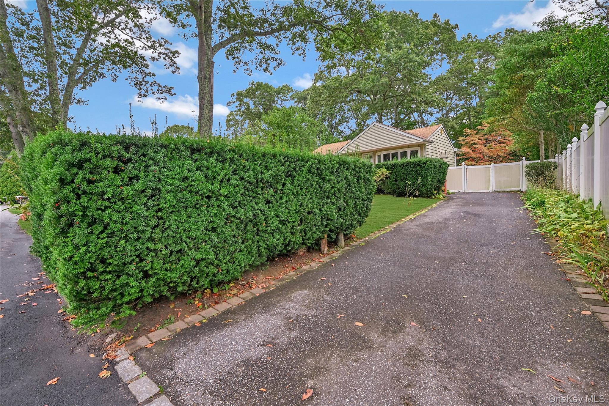 11 Fox Lane, Shoreham, NY 11786