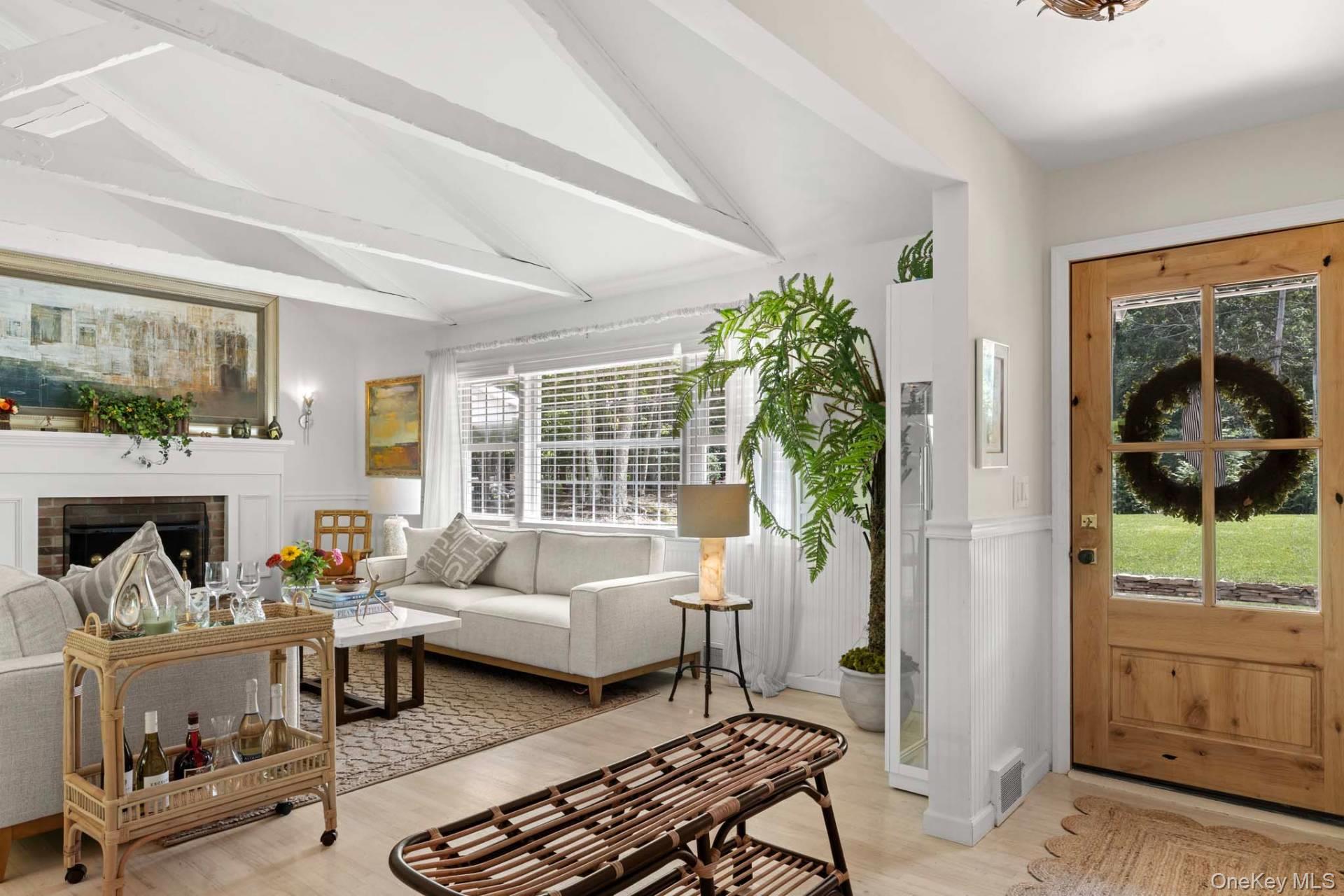 40 Highlands Drive, Southampton, NY 11968