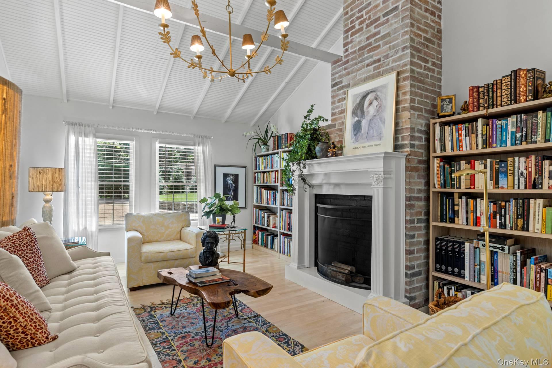 40 Highlands Drive, Southampton, NY 11968