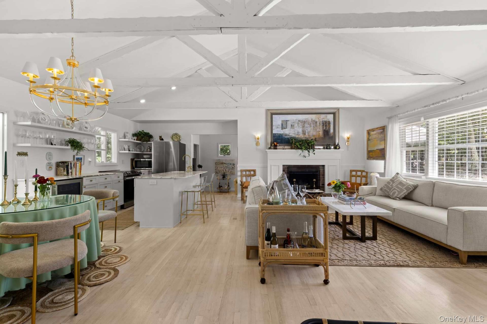 40 Highlands Drive, Southampton, NY 11968