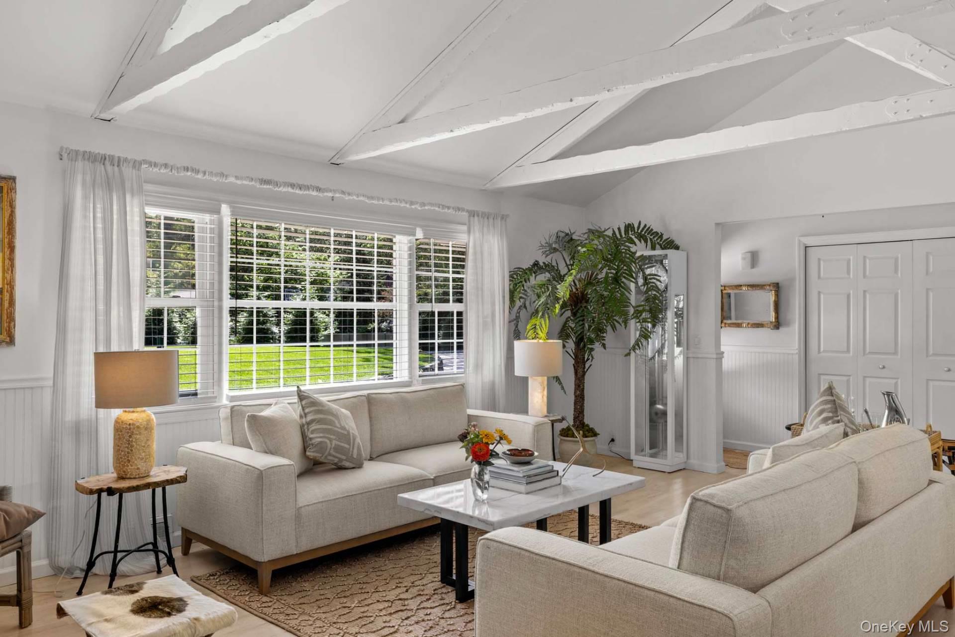 40 Highlands Drive, Southampton, NY 11968