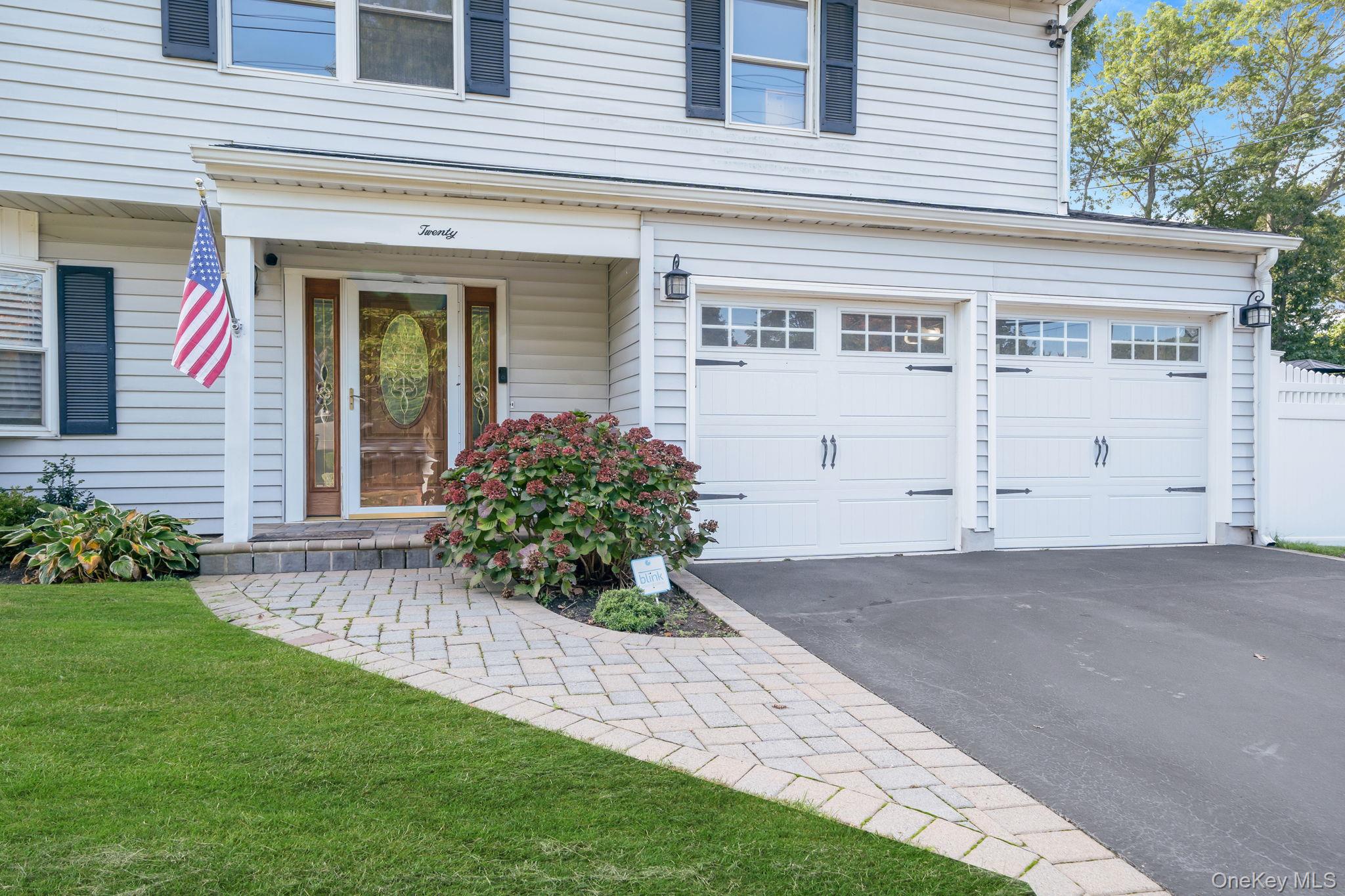 20 Janet Street, Port Jefferson Station, NY 11776