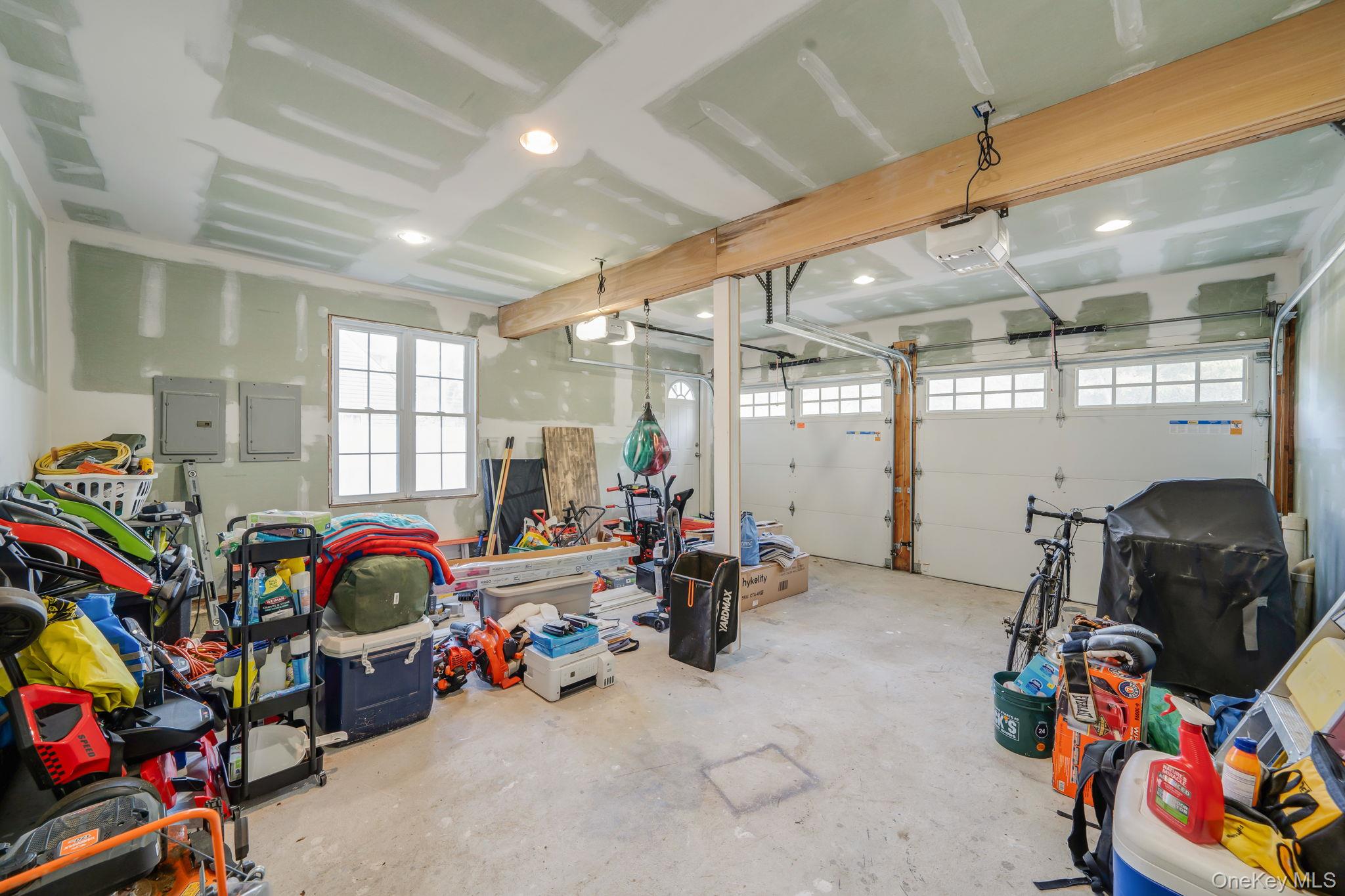 20 Janet Street, Port Jefferson Station, NY 11776