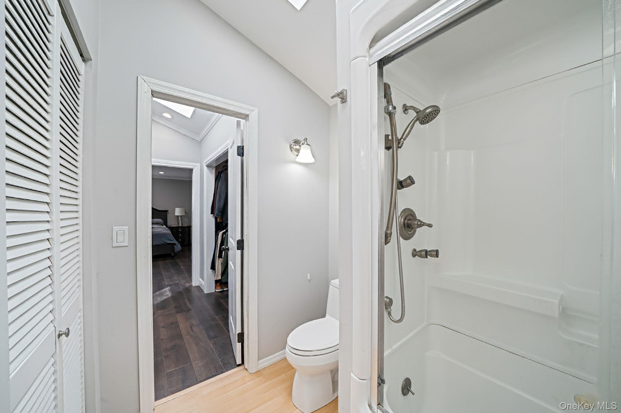 20 Janet Street, Port Jefferson Station, NY 11776