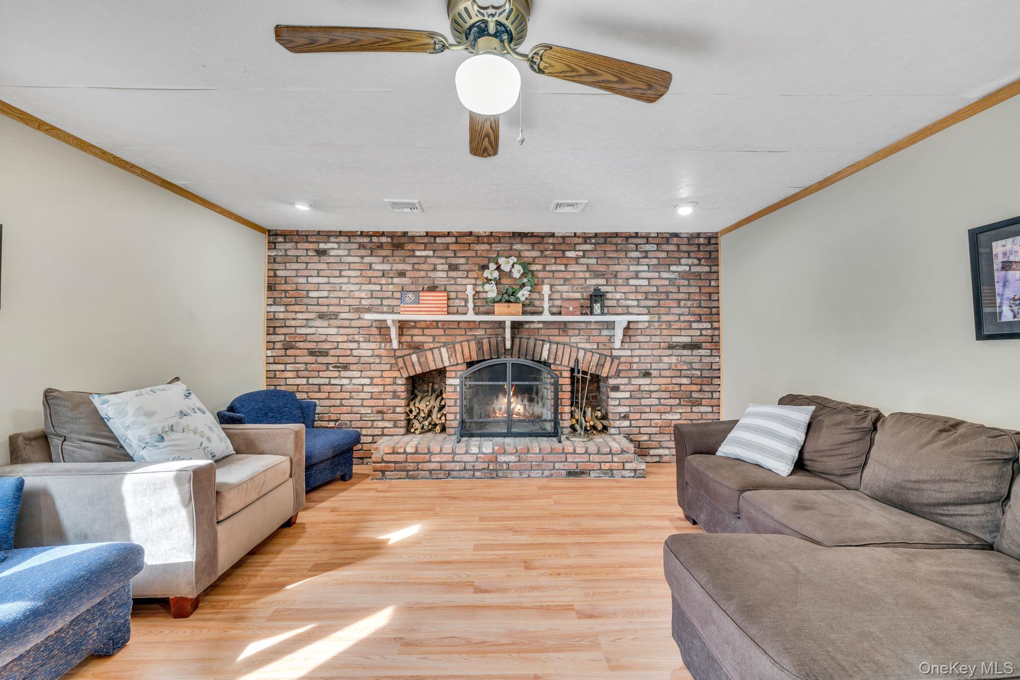 20 Janet Street, Port Jefferson Station, NY 11776