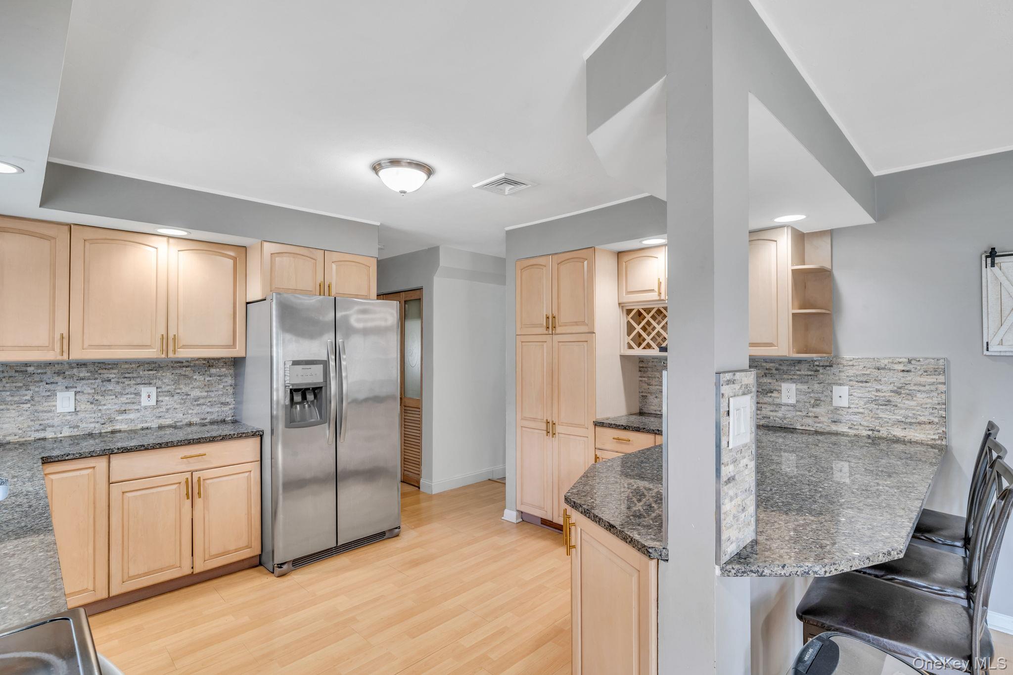 20 Janet Street, Port Jefferson Station, NY 11776