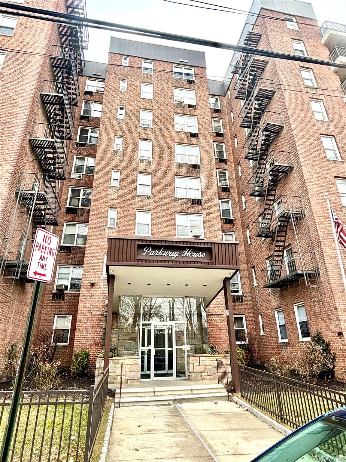 61 Bronx River Road # 7H, Yonkers, NY 10704