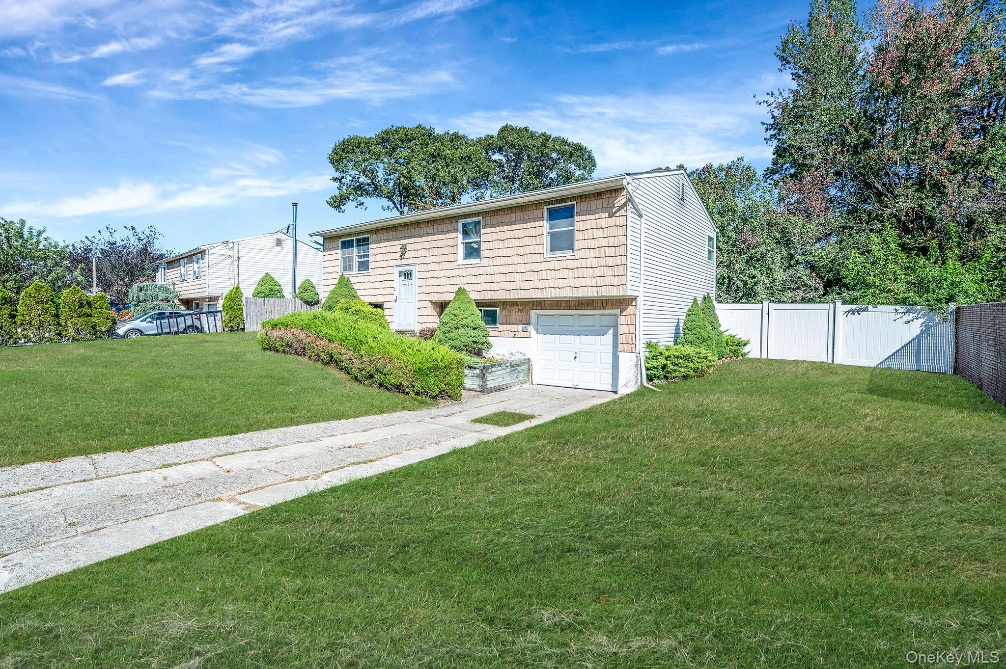 101 Elmwood Avenue, Selden, NY 11784